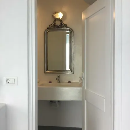 Guest house Poseidon Secret Blue Pools 3*
