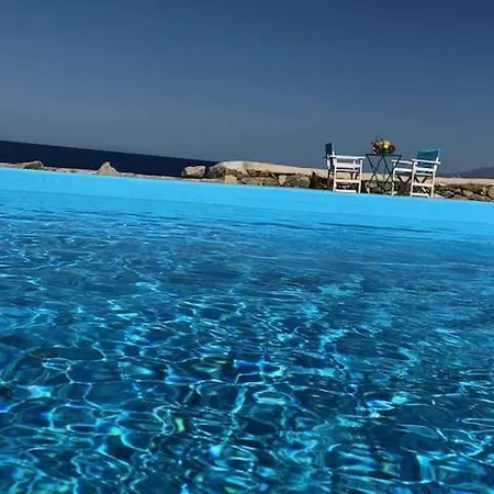 Poseidon Secret Blue Pools Maison d'hôtes 3*