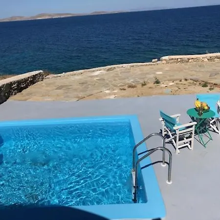 Maison d'hôtes Poseidon Secret Blue Pools 3*